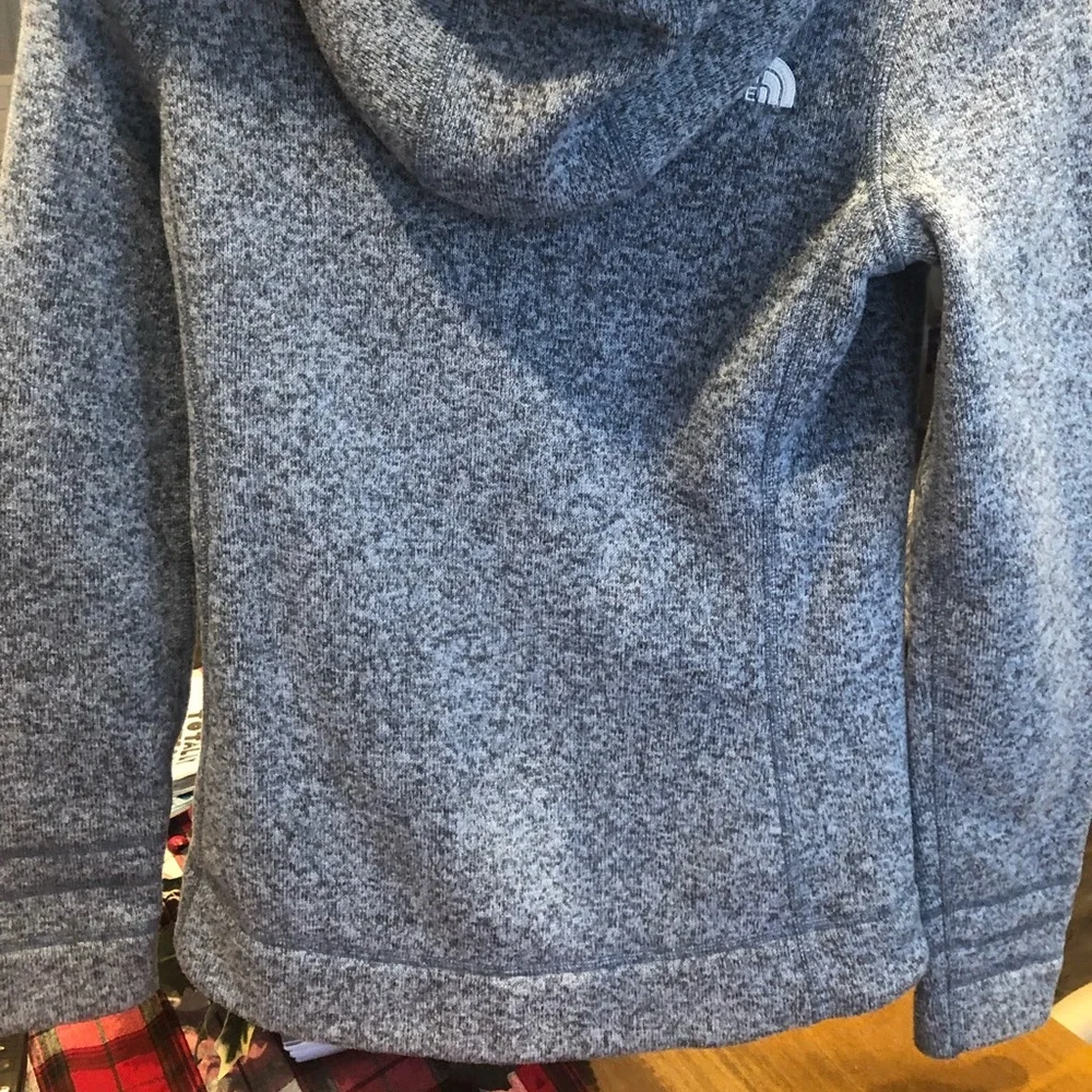 Great condition Women’s North Face hooded jacket size xs light blue speckled - Picture 16 of 17